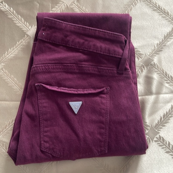 ๐ Guess Sexy Curve Jeans ๐ - Picture 9 of 9